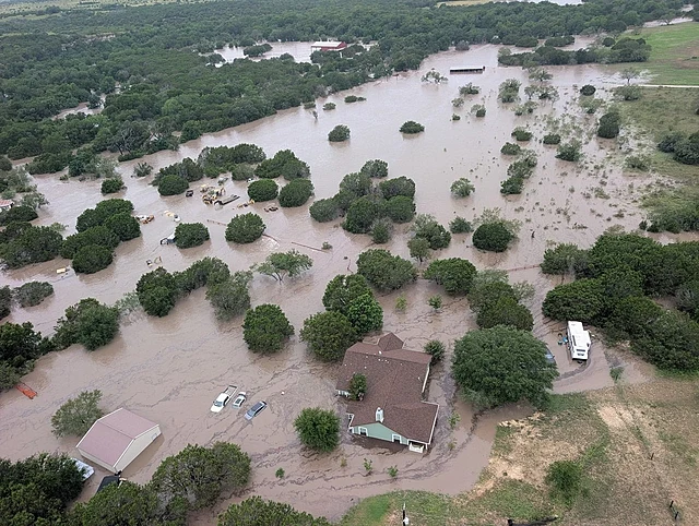 Flooding_of_the_Guadalupe_River_near_Kerrville,_Texas